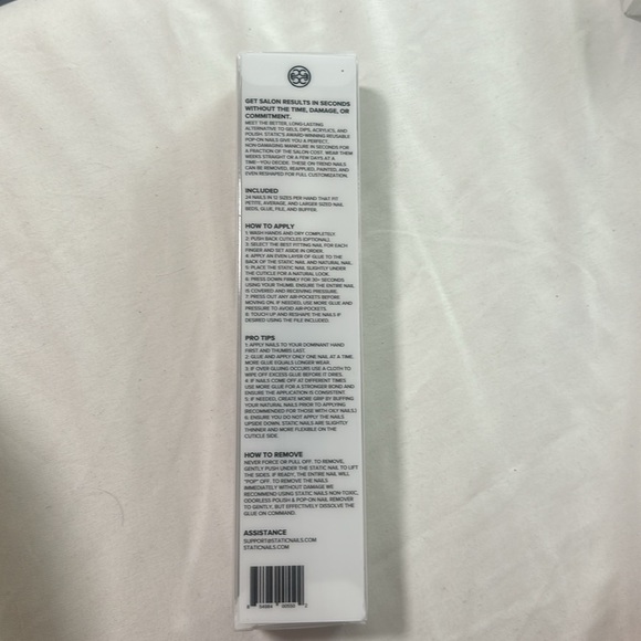 Sheer Fixation static nails ( reusable pop-on manicures) - Picture 3 of 4